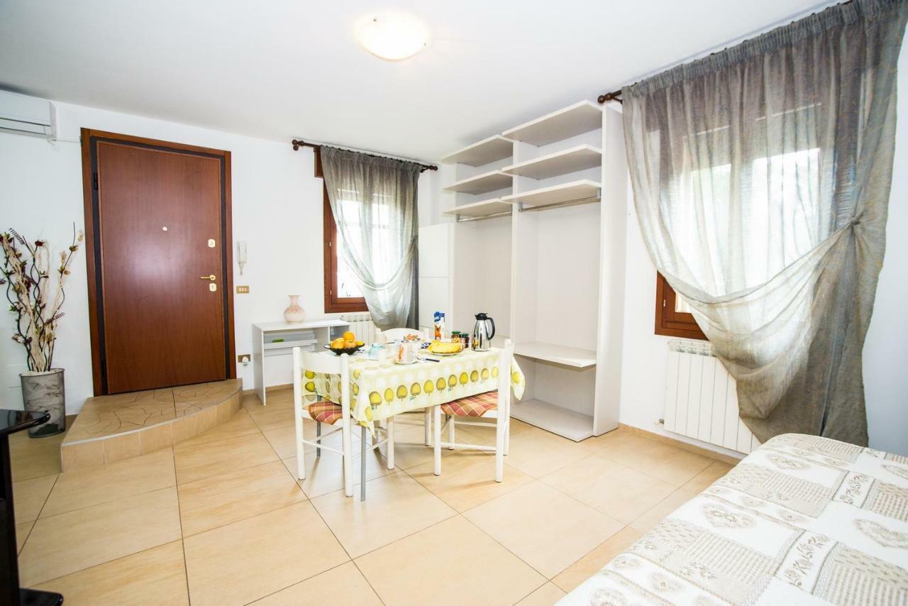 Adria Bella Locazione Turistica Bed & Breakfast Bagian luar foto