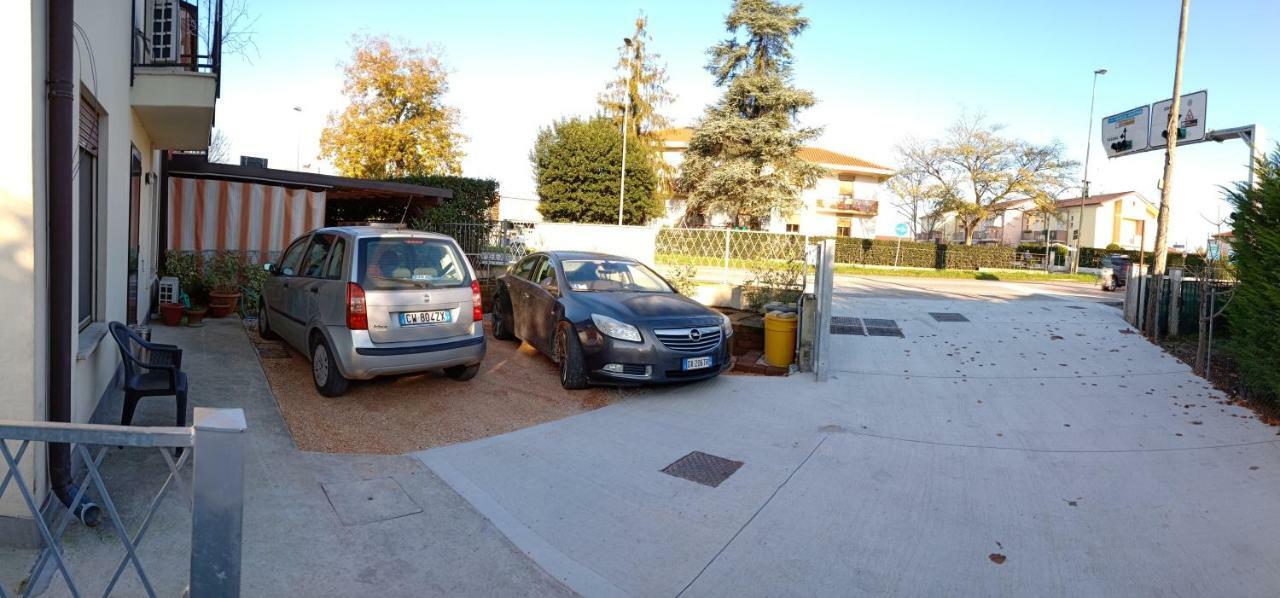 Adria Bella Locazione Turistica Bed & Breakfast Bagian luar foto