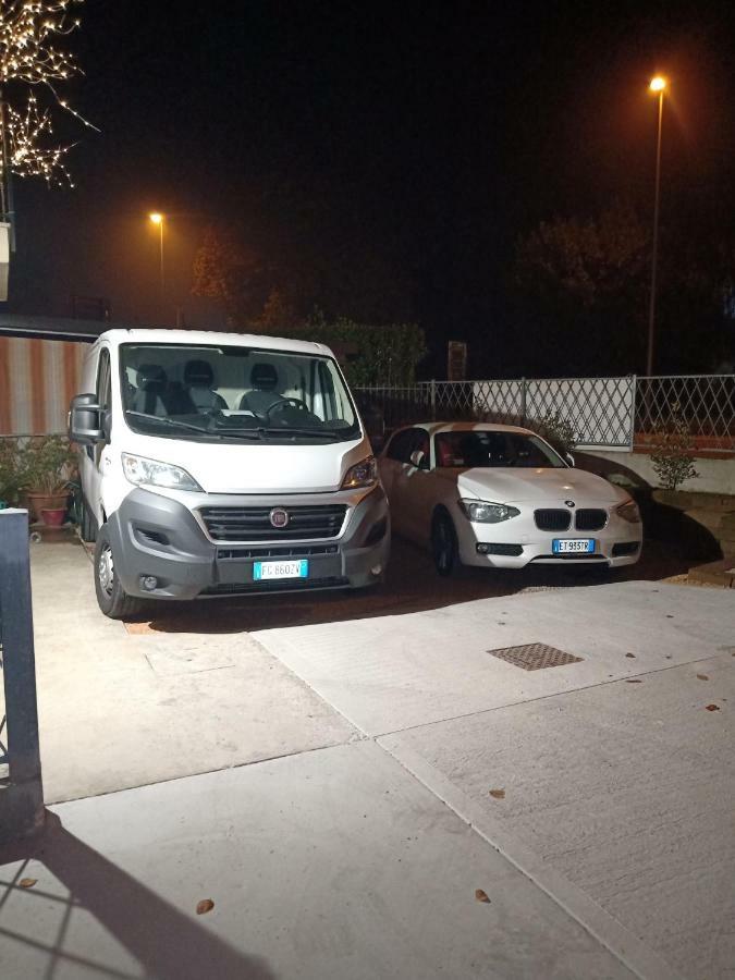 Adria Bella Locazione Turistica Bed & Breakfast Bagian luar foto